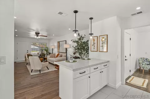 Entry Way - 4617 Westridge Dr, Oceanside, CA 92056 photo 1 of 2