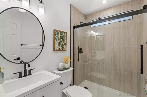Bath - 4617 Westridge Dr, Oceanside, CA 92056 photo 1 of 1