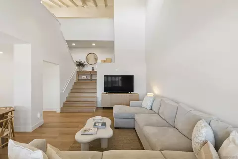 Living - 6489 Caminito Catalan, La Jolla, CA 92037 photo 3 of 4