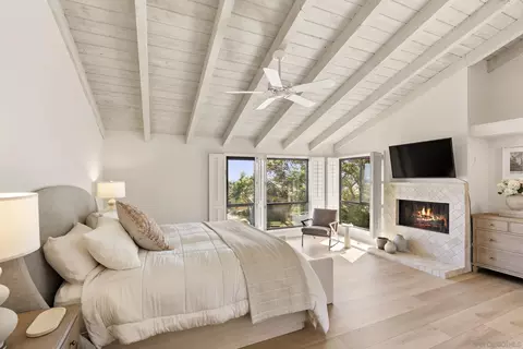 Bedroom - 6489 Caminito Catalan, La Jolla, CA 92037 photo 1 of 6
