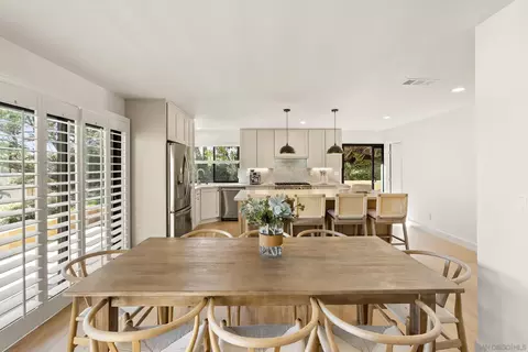 6489 Caminito Catalan, La Jolla, CA 92037