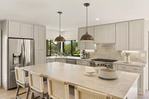 Kitchen - 6489 Caminito Catalan, La Jolla, CA 92037 photo 3 of 5
