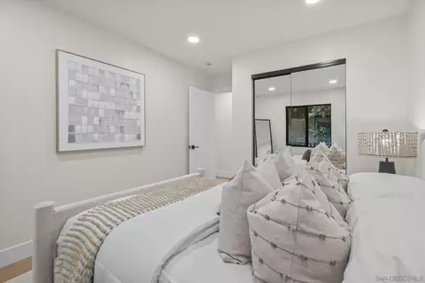 Bedroom - 1733 Nautilus St, La Jolla, CA 92037 photo 7 of 7