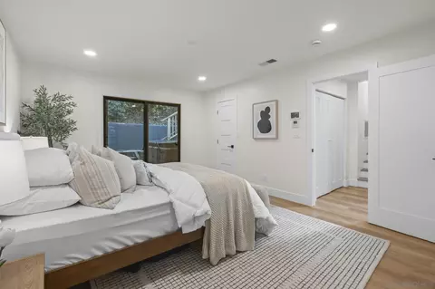 Bedroom - 1733 Nautilus St, La Jolla, CA 92037 photo 4 of 7