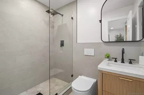 Bath - 1733 Nautilus St, La Jolla, CA 92037 photo 1 of 2