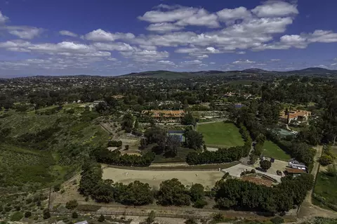 View/Area - 5305 La Crescenta, Rancho Santa Fe, CA 92067 photo 2 of 5
