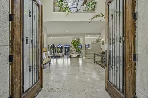 Entry Way - 5305 La Crescenta, Rancho Santa Fe, CA 92067 photo 1 of 4