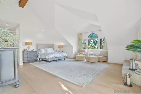 Bedroom - 5305 La Crescenta, Rancho Santa Fe, CA 92067 photo 2 of 5