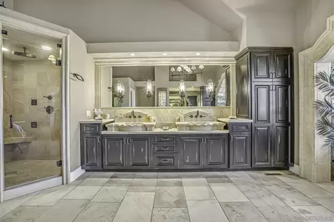 Bath - 5305 La Crescenta, Rancho Santa Fe, CA 92067 photo 2 of 4