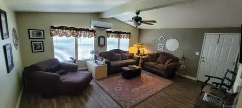 Living - 14082 Pomegranate Ave #146, Poway, CA 92064 photo 2 of 2