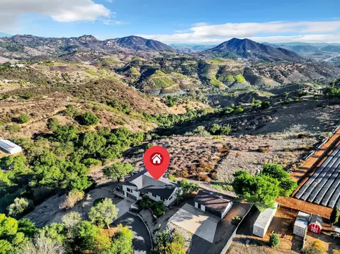 View/Area - 1029 Rainbow Valley Ct, Fallbrook, CA 92028 photo 3 of 4