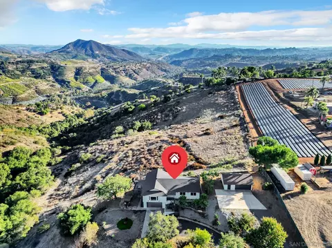 View/Area - 1029 Rainbow Valley Ct, Fallbrook, CA 92028 photo 2 of 4