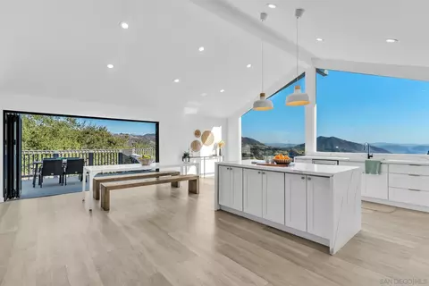 Kitchen - 1029 Rainbow Valley Ct, Fallbrook, CA 92028 photo 16 of 16