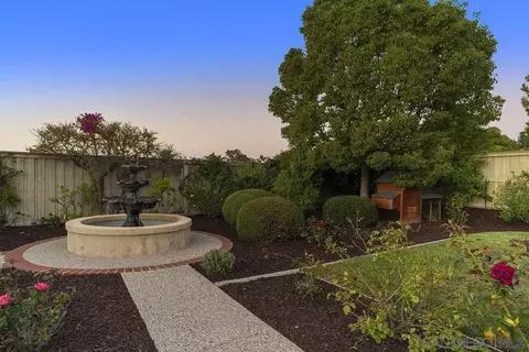 1045 Stratton Dr, Vista, CA 92083 photo 39