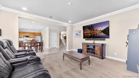 1045 Stratton Dr, Vista, CA 92083 photo 12