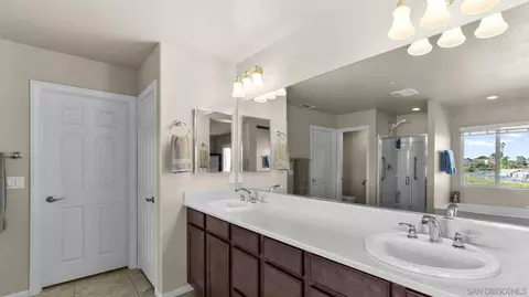 1045 Stratton Dr, Vista, CA 92083 photo 30