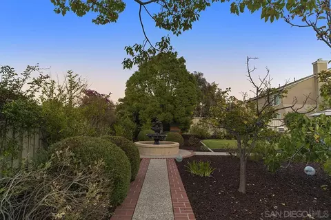 1045 Stratton Dr, Vista, CA 92083 photo 38