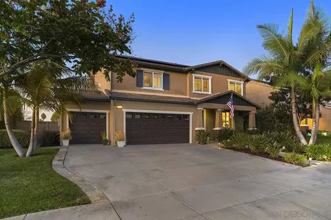1045 Stratton Dr, Vista, CA 92083 photo 3
