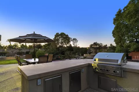 1045 Stratton Dr, Vista, CA 92083 photo 35