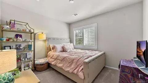 1045 Stratton Dr, Vista, CA 92083 photo 24