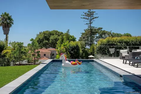 Exterior - 1605 Burgundy Rd, Encinitas, CA 92024 photo 7 of 11