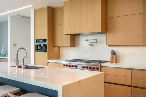 Kitchen - 1605 Burgundy Rd, Encinitas, CA 92024 photo 3 of 3