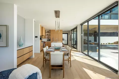 Dining - 1605 Burgundy Rd, Encinitas, CA 92024 photo 2 of 2