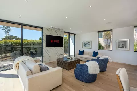 Living - 1605 Burgundy Rd, Encinitas, CA 92024 photo 1 of 2