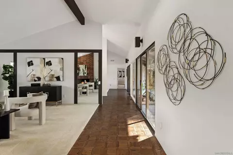 Entry Way - 7716 Hidden Valley Ct, La Jolla, CA 92037 photo 2 of 3