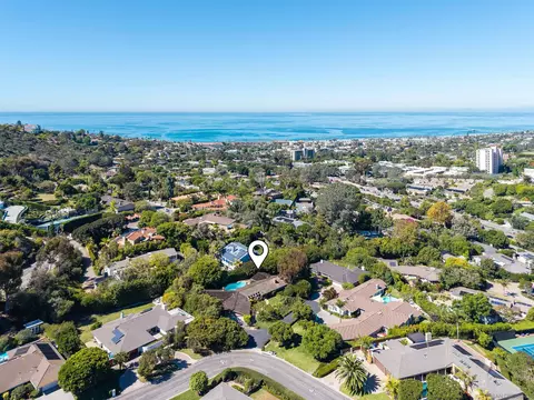 View/Area - 7716 Hidden Valley Ct, La Jolla, CA 92037 photo 3 of 6