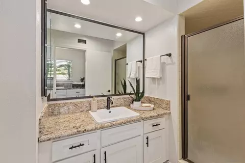 Bath - 7716 Hidden Valley Ct, La Jolla, CA 92037 photo 1 of 3