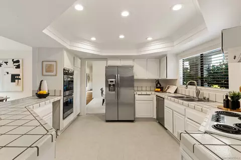 Kitchen - 7716 Hidden Valley Ct, La Jolla, CA 92037 photo 2 of 2
