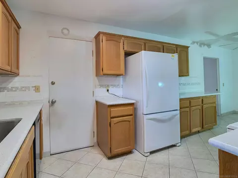 Kitchen - 603 Galena St, El Cajon, CA 92019 photo 2 of 3