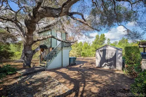 Exterior - 11 Country Glen Rd, Fallbrook, CA 92028 photo 19 of 27