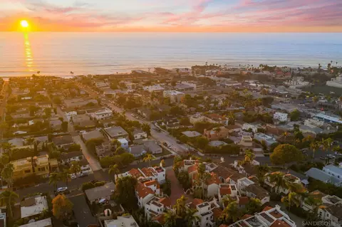 View/Area - 7335 Draper Ave, La Jolla, CA 92037 photo 16 of 31