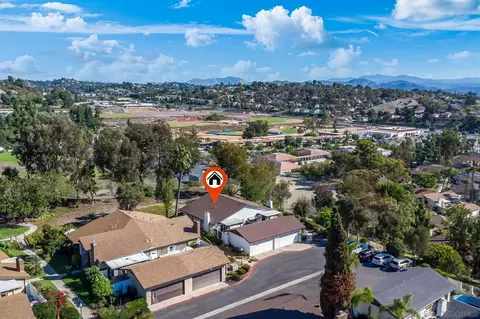 11060 Plum Tree Ln, Spring Valley, CA 91977 photo 4