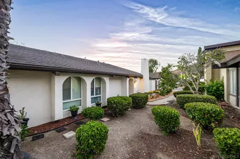 11060 Plum Tree Ln, Spring Valley, CA 91977 photo 38