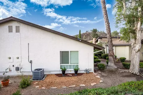 11060 Plum Tree Ln, Spring Valley, CA 91977 photo 41