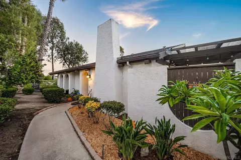 11060 Plum Tree Ln, Spring Valley, CA 91977 photo 6