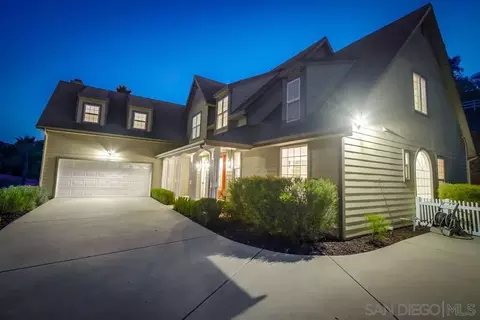 Exterior - 2543 Daisy Ln, Fallbrook, CA 92028 photo 5 of 23