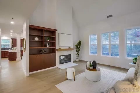 Living - 2543 Daisy Ln, Fallbrook, CA 92028 photo 2 of 5