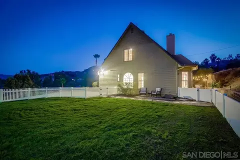 Exterior - 2543 Daisy Ln, Fallbrook, CA 92028 photo 14 of 23