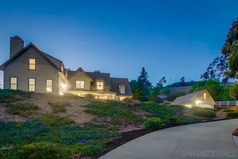 Exterior - 2543 Daisy Ln, Fallbrook, CA 92028 photo 8 of 23