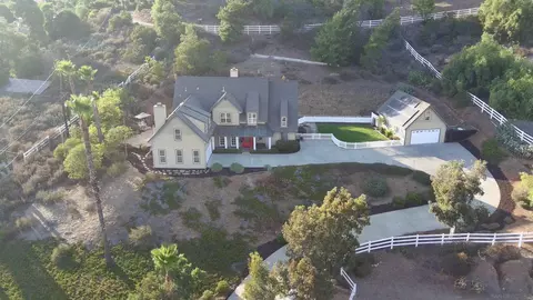 Exterior - 2543 Daisy Ln, Fallbrook, CA 92028 photo 6 of 23