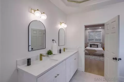 Bath - 2543 Daisy Ln, Fallbrook, CA 92028 photo 5 of 7