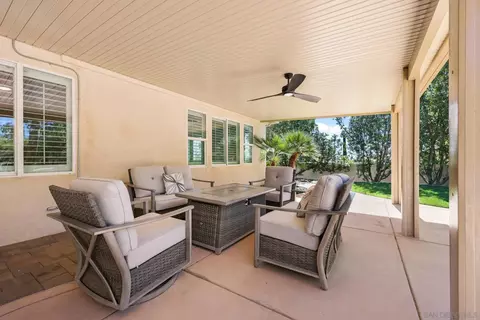 Exterior - 824 Hillcrest Ter, Fallbrook, CA 92028 photo 3 of 13