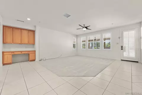 Living - 824 Hillcrest Ter, Fallbrook, CA 92028 photo 4 of 5