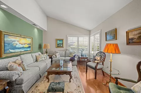 Living - 7982 Lemon Cir, La Mesa, CA 91941 photo 1 of 4