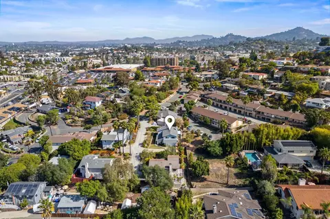 View/Area - 7982 Lemon Cir, La Mesa, CA 91941 photo 2 of 4