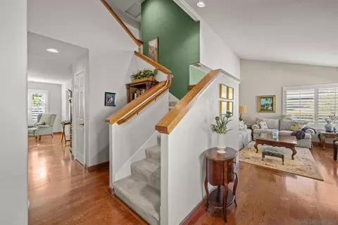 Entry Way - 7982 Lemon Cir, La Mesa, CA 91941 photo 2 of 3